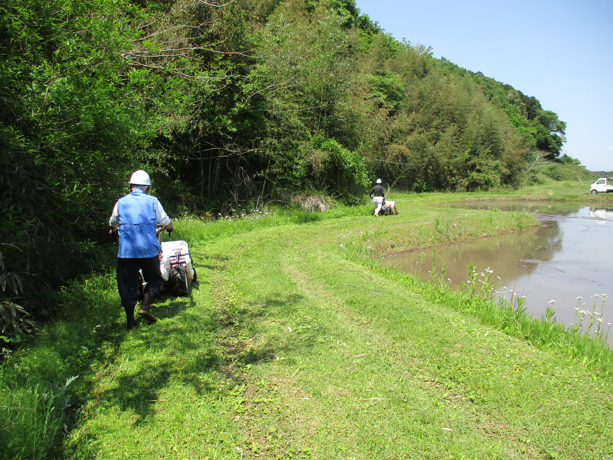 始動した草刈応援隊「荒川南部地域保全会」